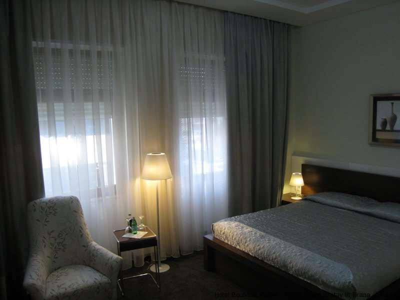 Boutique Hotel Kotoni Tiranë Rom bilde
